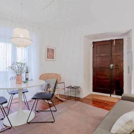 Typical Alfama Apartment, By Timecooler Lisboa Exteriér fotografie