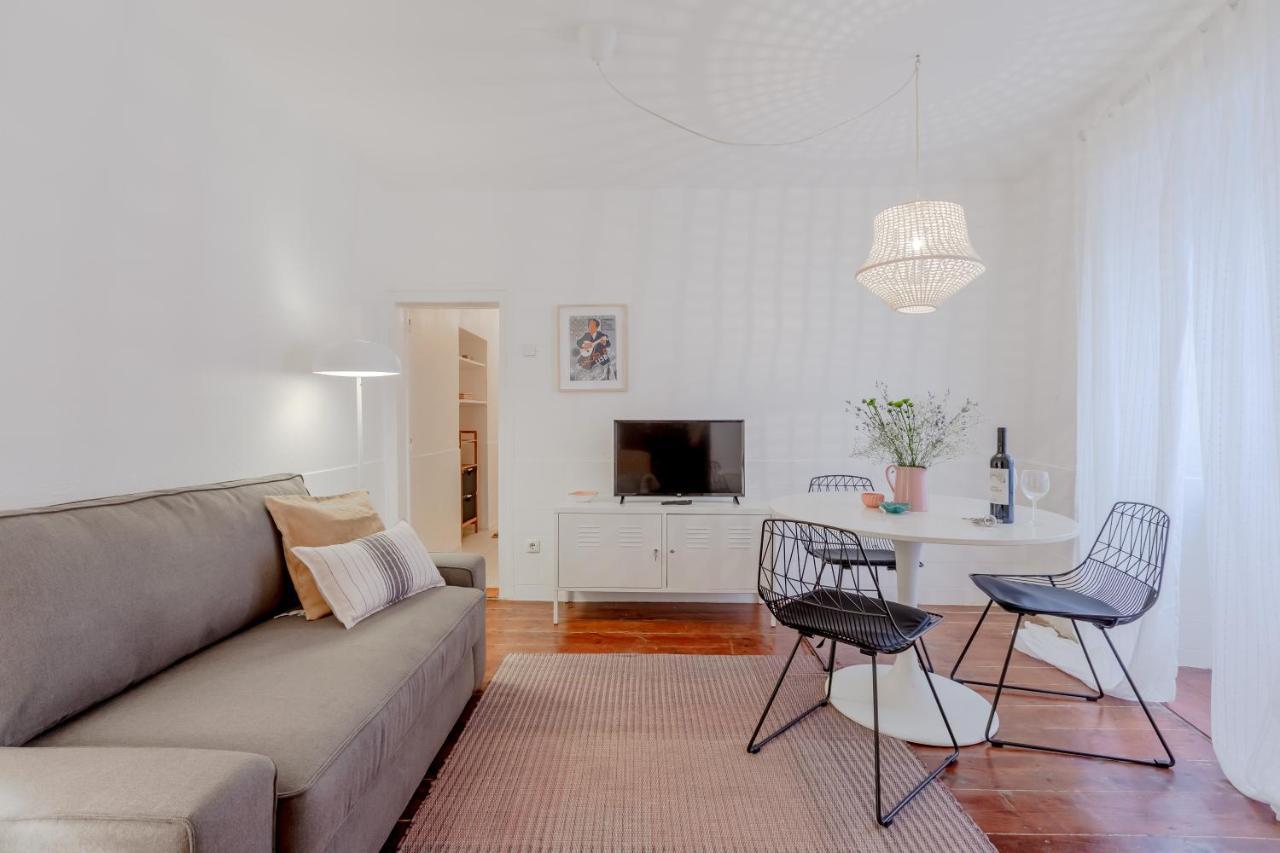 Typical Alfama Apartment, By Timecooler Lisboa Exteriér fotografie